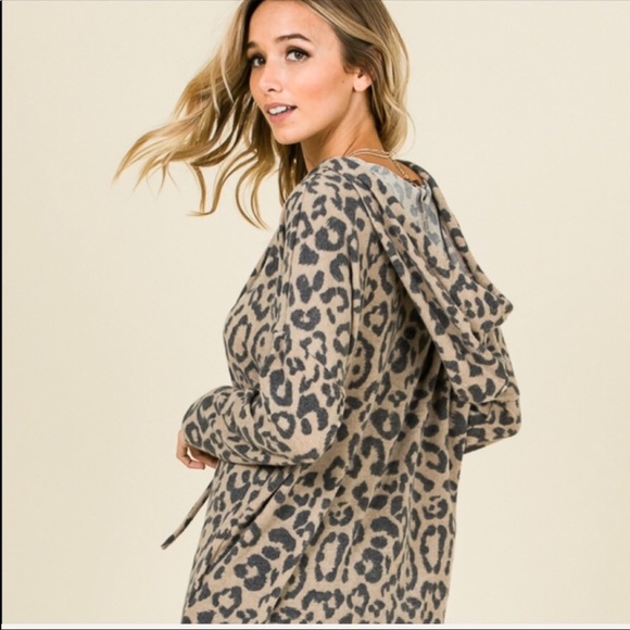 🛍 XL LAST ONE 🛍Leopard Long Sleeve Hoodie - Picture 2 of 6